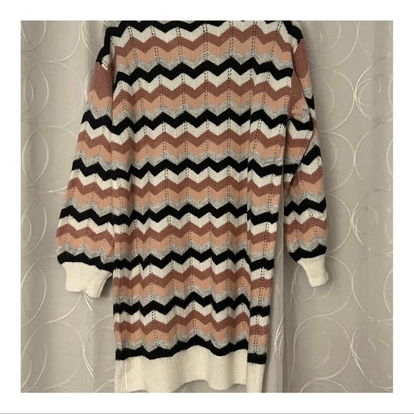 Pink Lily Chevron Sweater Dress, Size Medium - Picture 4 of 6